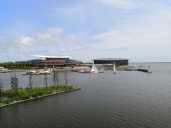 -上海滴水湖皇冠假日酒店