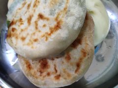 茴香鸡蛋馅饼-增盛魁小吃店