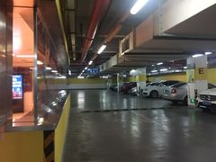 -久光百货-地下停车场