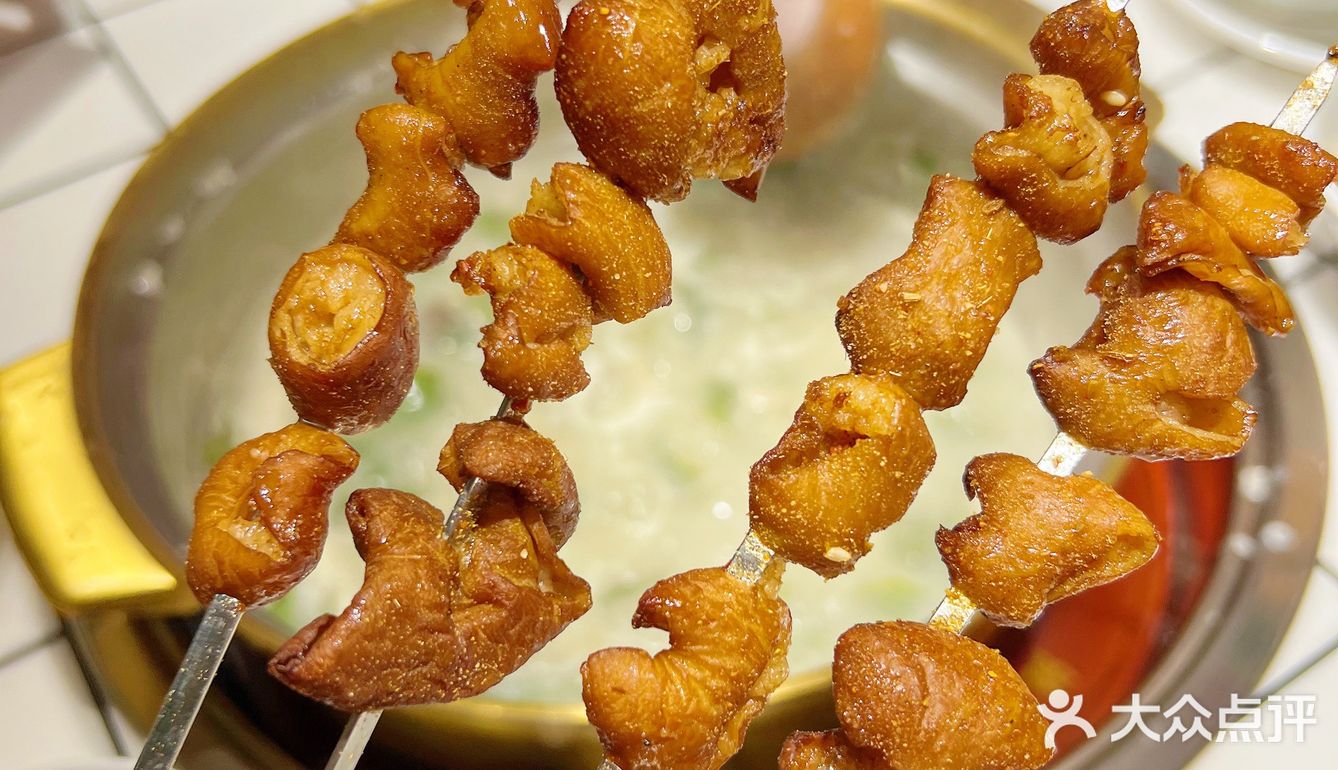 近排敲火爆的现切猪杂粥