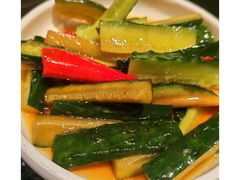 -皇城根·鲁菜济南菜·吊炉烤鸭·炒鸡鱼头(济南旗舰店)