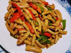 尖椒炒羊肠-回香楼大连新派清真菜