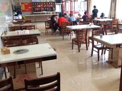 大堂-相聚青山餐厅(阎河路店)