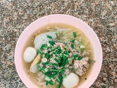 猪肉细米粉汤-榮泰米粉湯(Left Shop)