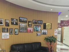 -雅悦齿科(顾村公园店)