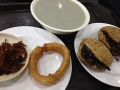 豆汁-老磁器口豆汁店(天坛店)