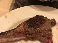 烤羊排-广州中心皇冠假日酒店-环市食坊·海鲜自助餐厅