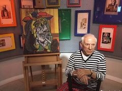 -曼谷杜莎夫人蜡像馆