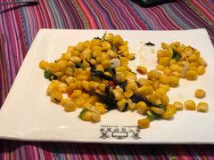 -香巴拉云南餐厅(华莱坞店)