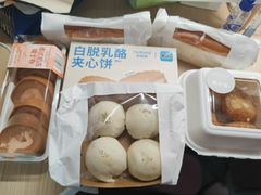 -好利来(武汉新天地店)