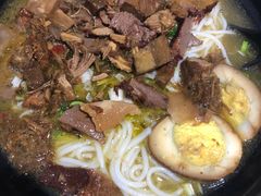 -花溪巷牛肉粉(泉城路店)