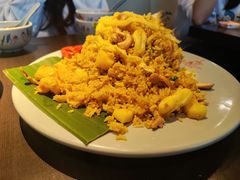 -大头虾越式风味餐厅(光明广场店)