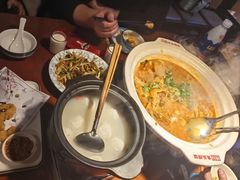 -魏铭鱼头捞饭(晋阳路店)