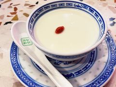 杏仁豆腐-禄婶鸡煲·打边炉