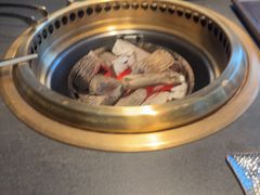 -铭牛烧肉·和牛海鲜自助(高新月牙湖店)