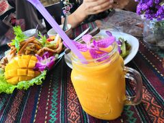 -Tikky Cafe