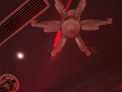 -自由港KTV(王子公主金平店)