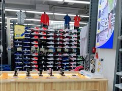 -迪卡侬(西三旗店)
