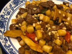 松子牛肉炒年糕-兔爸私家小厨(新北万达店)