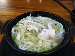 -丽虹云南过桥米线(兴工街店)