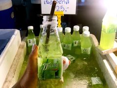 -席娜卡琳火车铁道夜市