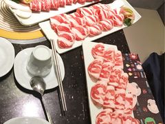-猪啊牛呀羊啊铜盘烤肉(正大广场店)