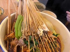 -拈签一笑黄牛肉辣卤串串