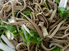 -溢心园香河肉饼总店