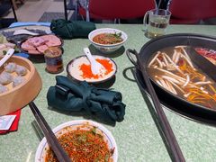 -憨铁匠老火锅(龙岗万科里店)