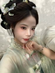 -一揽芳华汉服旗袍体验馆(拙政园店)