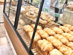 -Dough&Joe团憩(瑞虹天地月亮湾店)