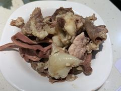 牛腩和牛杂-黑山牛肉汤火锅(花城汇店)