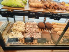 -红跑车蛋糕世界(网巾市店)