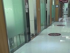 -雅悦齿科(顾村公园店)