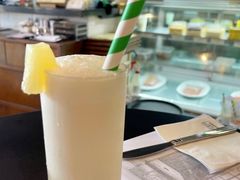 牛油果椰子奶昔-安德鲁饼店(总店)