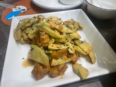 麻汁黄瓜拌油条-闫府私房菜·老字号(恒隆店)