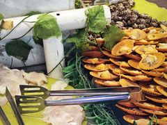 -李氏圣鲸大型自助餐