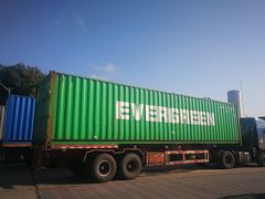 -临港服务区·停车场