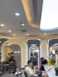 -苏奇发型·烫发染发