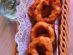 鱿鱼圈-J·one Bistro吉萬酒厨·牛排