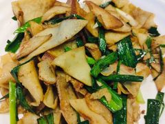 -刘胖子家常菜·蹄花焖藕(中央花园店)