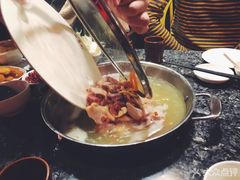 -一席地·本地鸡窝·杭帮鸡火锅(萧山银隆百货店)