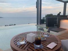 -瑰丽酒店·海吧·天际下午茶·现场DJ·天台酒吧