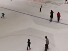 -冰纷万象滑冰场(深圳万象城店)