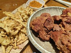 -95号酱骨·一块豆腐(展春园西路店)