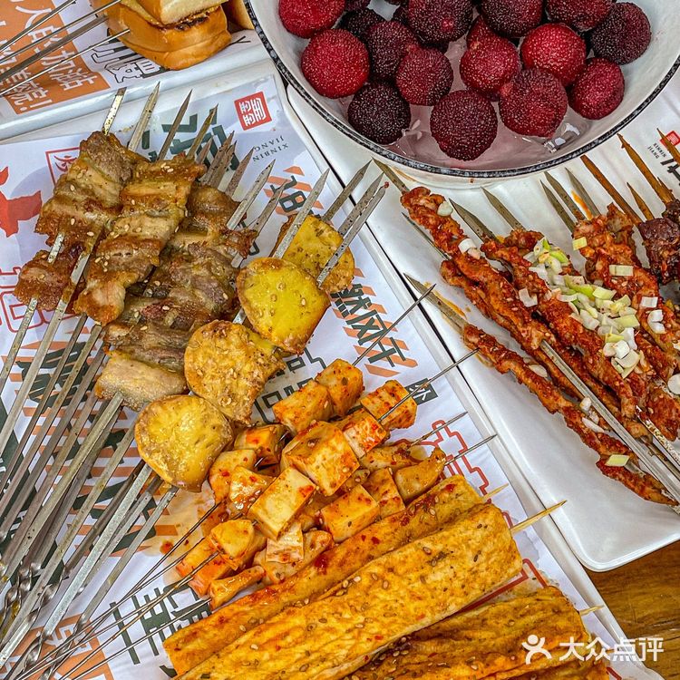 对不起钱钱💰天津这家烧烤的甜品我非吃不可！