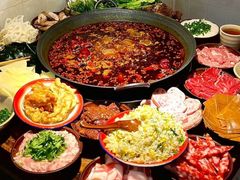 -渝嘴小老弟老火锅(华新村店)