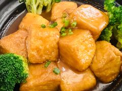 自制鲍汁豆腐煲-李记潮汕砂锅粥(营福路店)