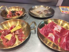 -哈哈碳都·牛肋条无限自助烤肉(台江万达店)