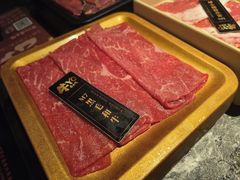-牛YO寿喜烧·铁板烧和牛火锅自助(市府恒隆店)